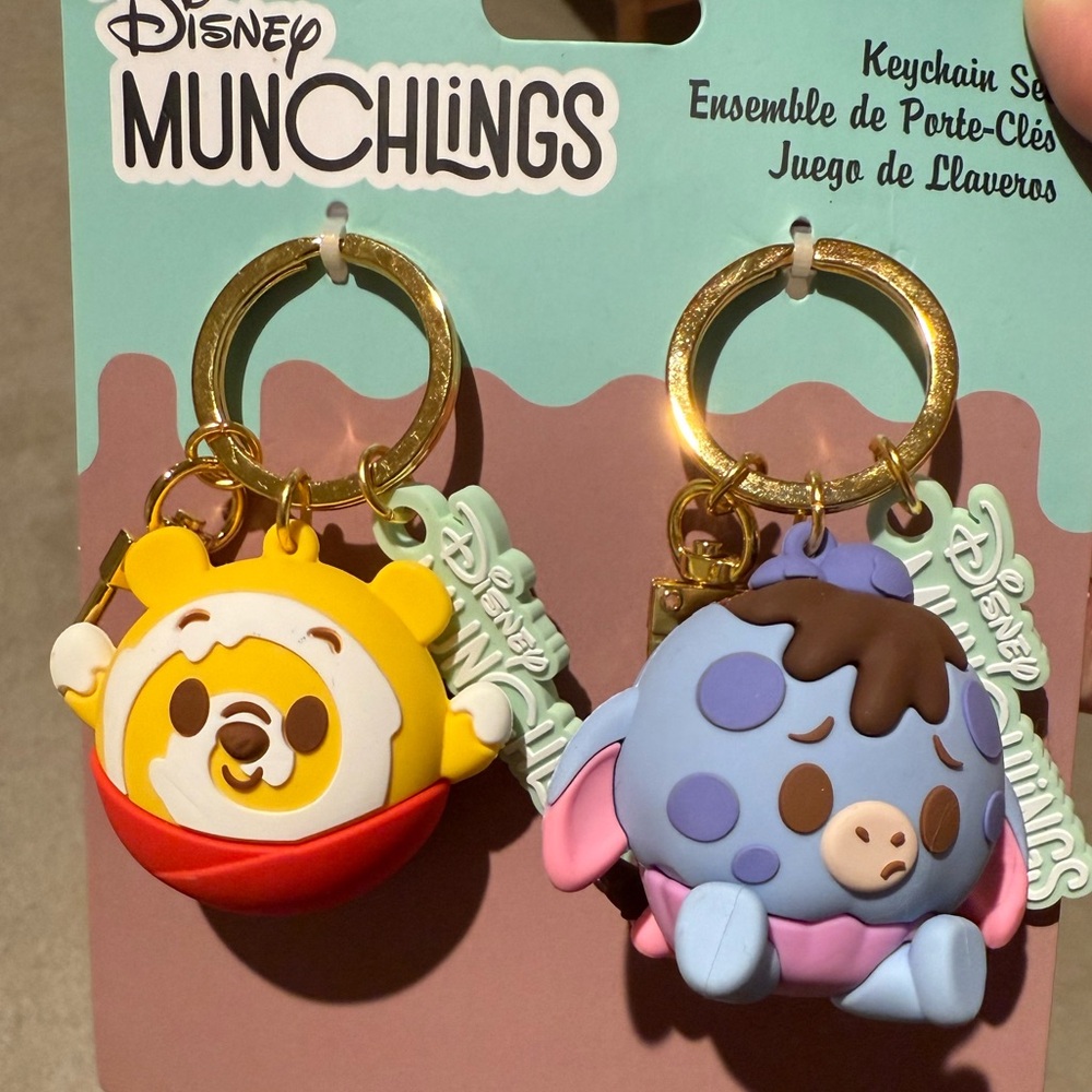 Disney Parks Munchlings Winnie the Pooh & Eeyore Keychain